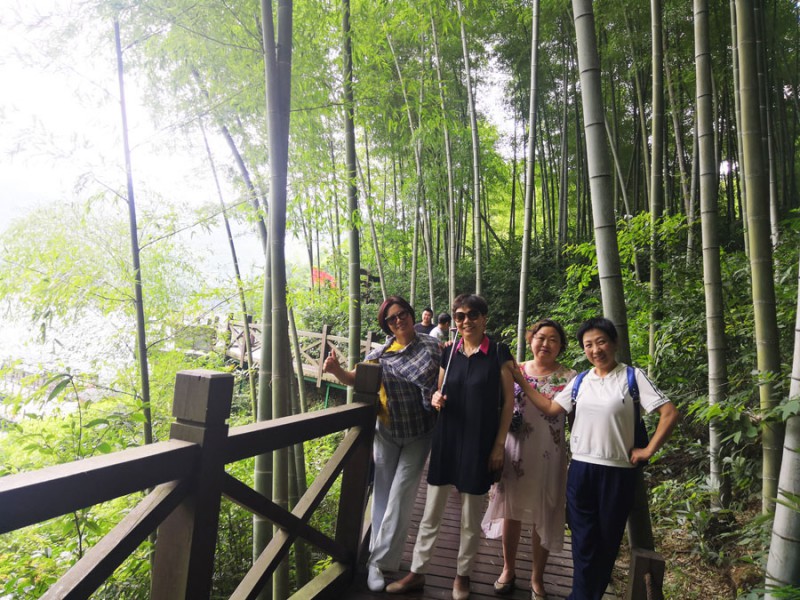 風光佛子嶺&nbsp; 醉美迎駕廠 記2019年安徽省印刷協(xié)會女企業(yè)工作部霍山參觀學習之旅